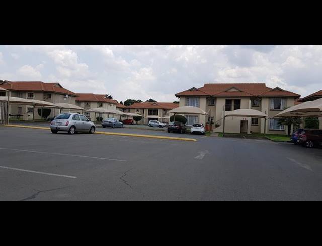 2 BEDROOM APARTMENT FOR SALE IN RYNFIELD